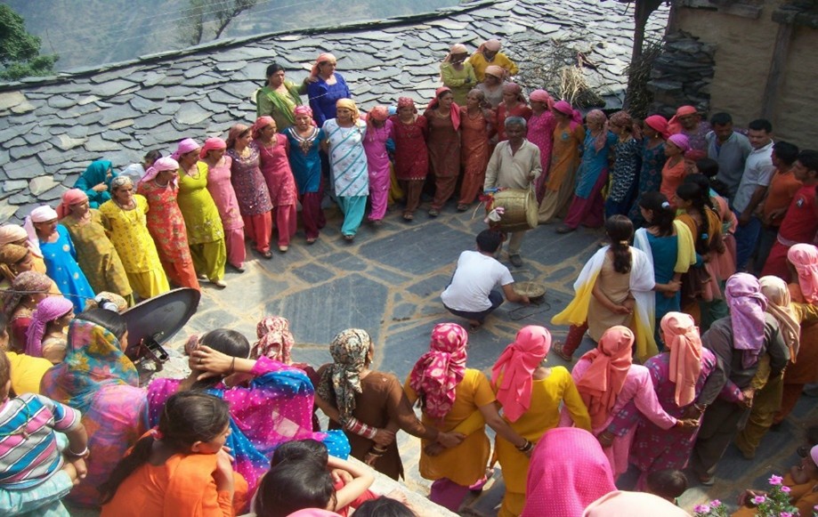 लोक गीतों में महिला भागीदारी