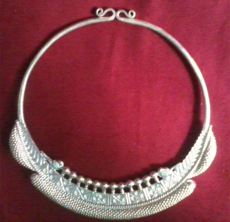 परम्परागत गहना-हान्सुली